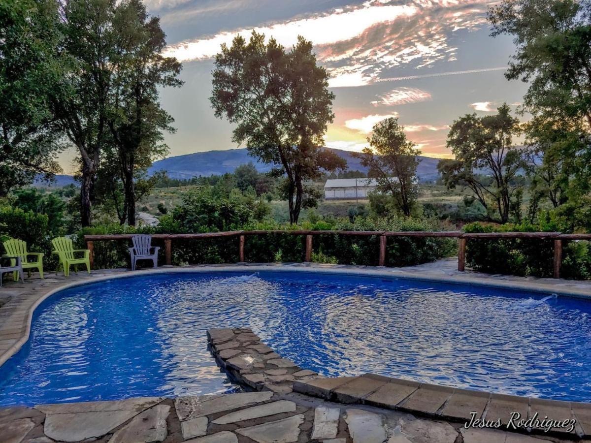 La Simona Casa Rural Perales del Puerto Екстериор снимка
