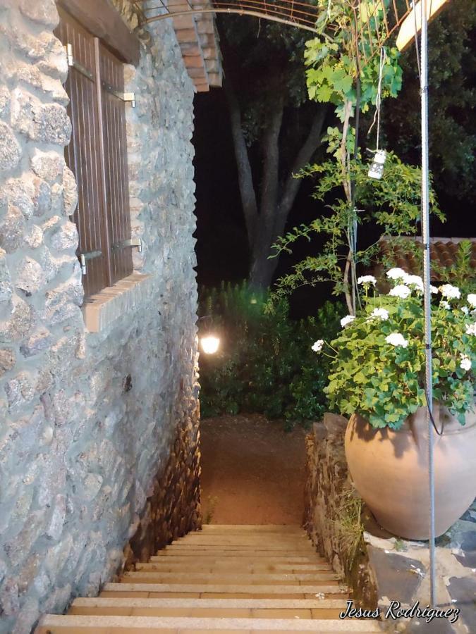La Simona Casa Rural Perales del Puerto Екстериор снимка
